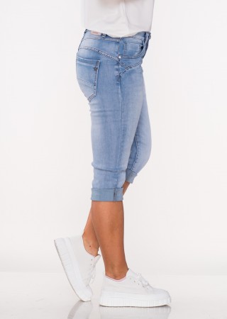 Włoskie jeansy FIORANELLO długość 3/4 jasny jeans /2367